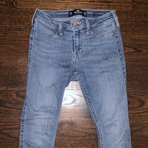 Medium Wash Hollister Skinny Jeans Size 0 Short